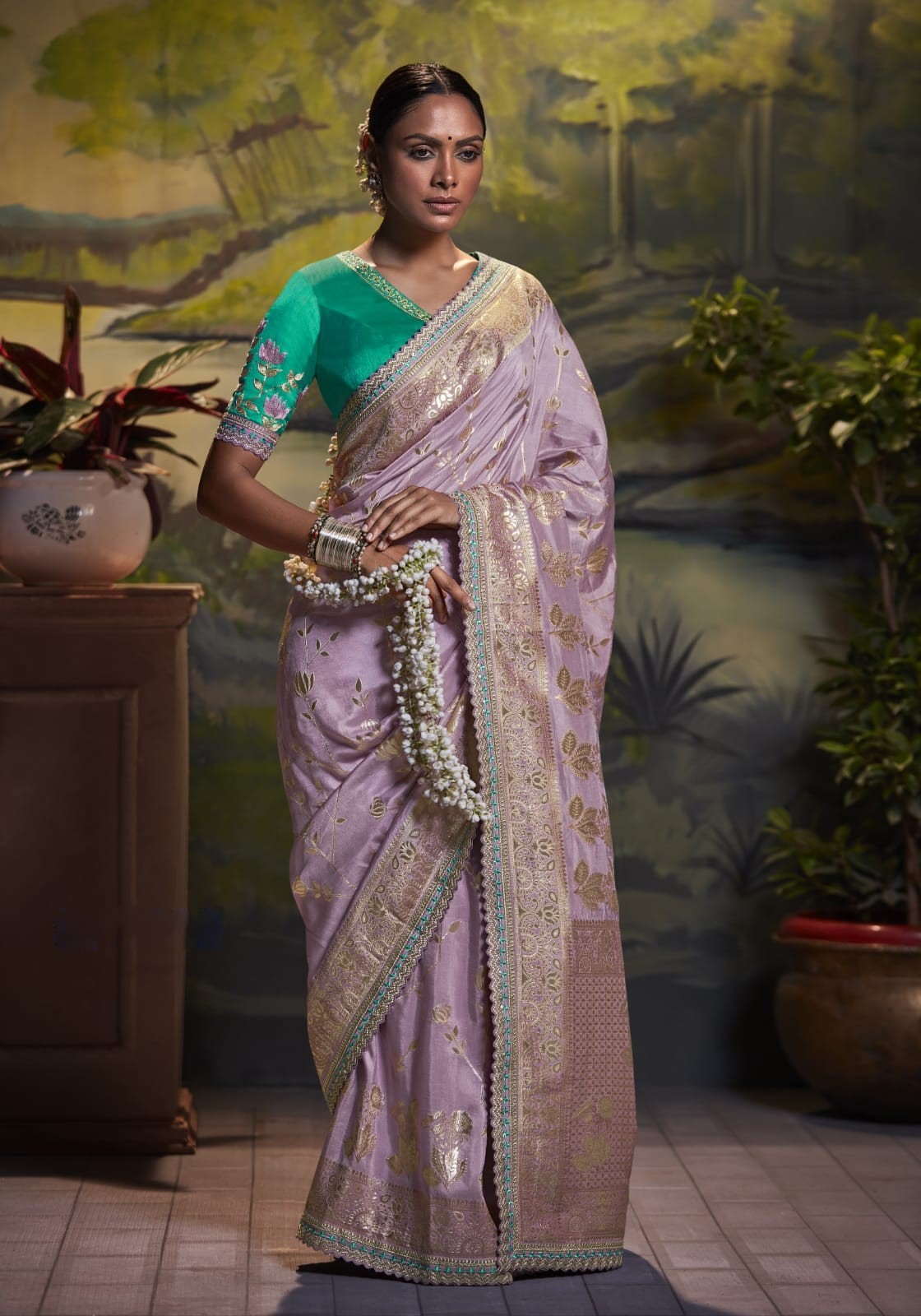 Lavender Silk Weaving Designer Saree - jayaearth