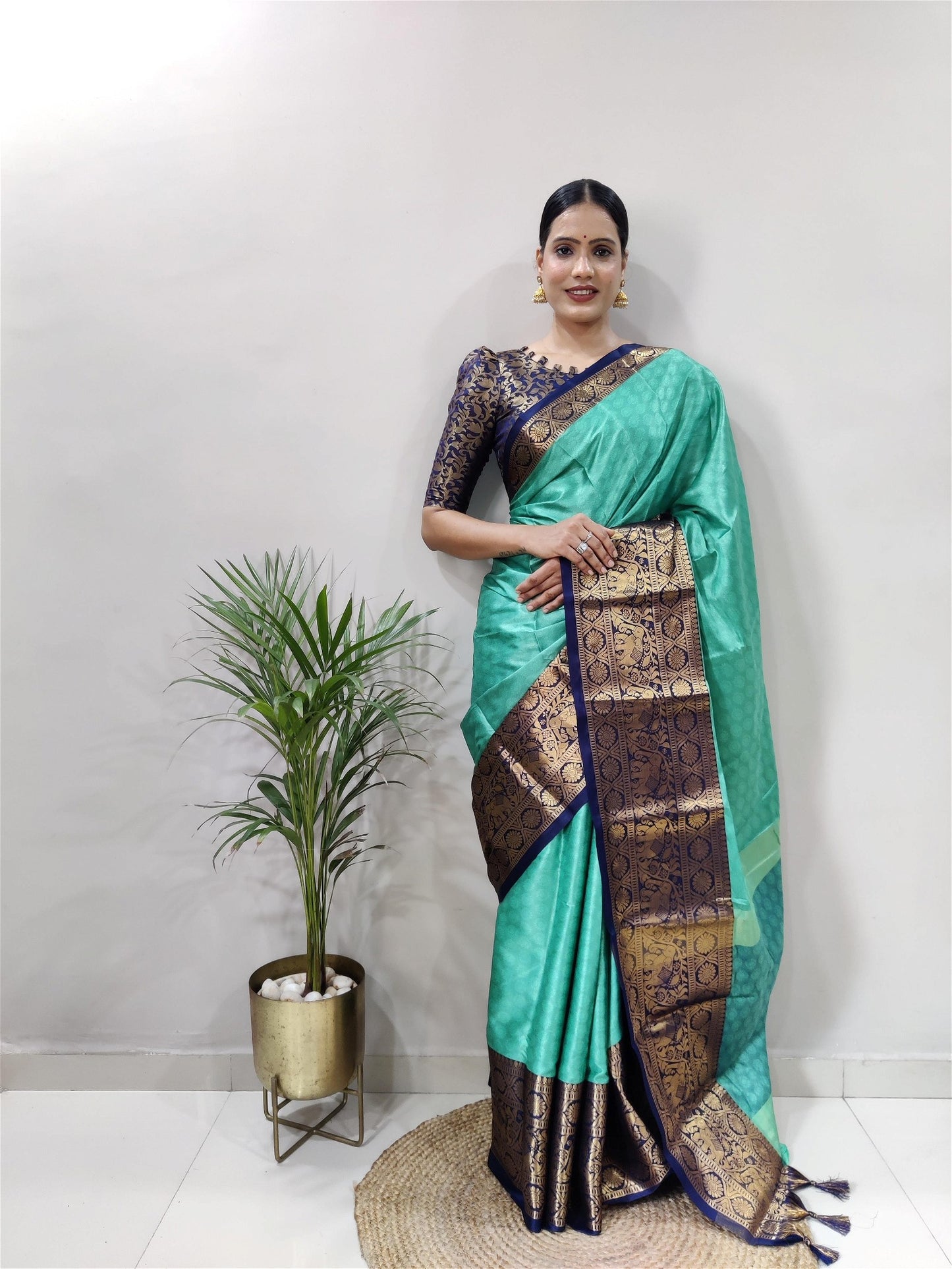 Aqua Blue Colour Cotton Silk Saree For Women's - jayaearth