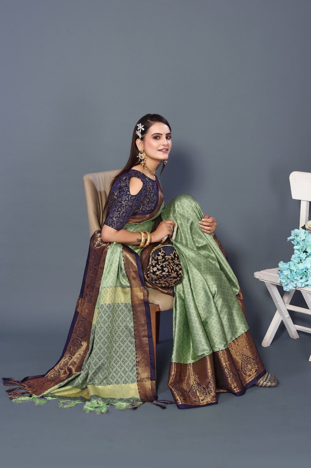 Pista Green Colour Cotton Silk Saree For Women's - jayaearth