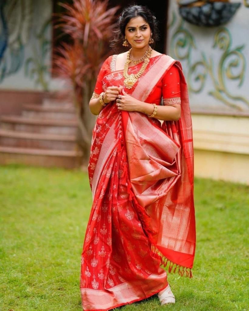 Red Lichi Silk Sarees With Jacquard Work - jayaearth