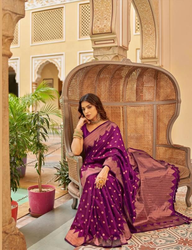 Beautiful Rick Pallu Saree With Jacquard Work For Women